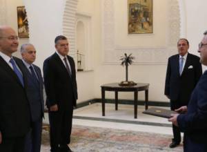 Ambassador Hrachya Poladyan presents credentials to Iraqi President
