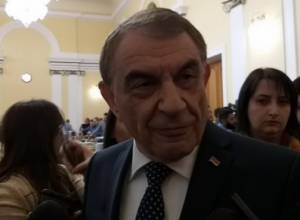 Ara Babloyan: I do surgery much better than I speak