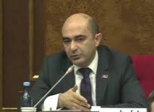«Լուսավոր Հայաստանը» կողմ է Արարատ Միրզոյանի թեկնածությանը