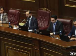 Лена Назарян, Ален Симонян и Вагэ Энфиаджян – вице-председатели НС