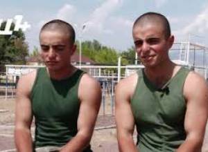 Ինչպես են զույգ եղբայրներին տարբերում զորամասում