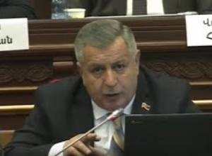 Տրանսգենդերը իր կնոջ անունով անձնագիր ստացավ. ինչպե՞ս եք դրան վերաբերվում