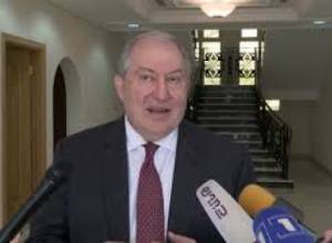 Նախագահ Արմեն Սարգսյանն այցելել է ԱՄԷ-ում Հայաստանի Հանրապետության դեսպանություն