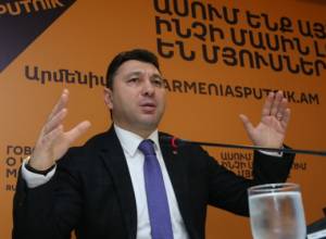 Դուշանբեի վերելակում Փաշինյանը ընկել է Ալիևի թակարդը. Շարմազանով