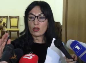 Նաիրա Զոհրաբյանը եթե երեք ձեռք ունենար՝ երեքով էլ կողմ կլիներ