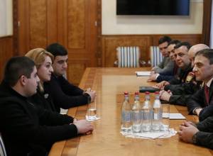 Ոստիկանապետն աջակցությունը հայտնեց զոհված ոստիկանի ընտանիքին