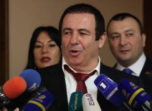 В программе обязательно должны внести поправки: Гагик Царукян