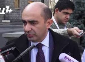 Պրոցեսի կեսից ինձ հարցեր մի տվեք. Էդմոն Մարուքյան