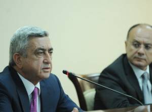 Սերժ Սարգսյանն ու Սեյրան Օհանյանն առերես հարցաքննվել են երկաթգծի հափշտակության գործով