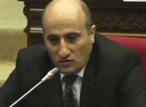 Այսօր որոշ պաշտոնյաներ օրը սկսում և ավարտում են հեղափոխությունը հայհոյելով. Փաշինյանը՝ Վահագն Հովակիմյանին