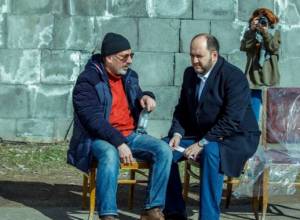 Министр образования посетил голодующего режиссера