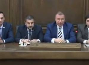 Пресс-конференция членов комиссия по региональной и евразийской интеграции НС: ПРЯМОЙ ЭФИР