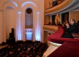 Президент присутствовал на концерте пианистки Светланы Навасардян