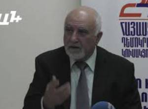 Սահմանադրության հիմքում պետք է մարդու իրավունքը լինի. Հայրիկյան