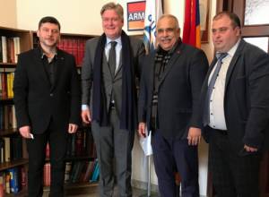 Կոլումբիայի նախկին նախագահը՝ «Ժառանգություն»-ում