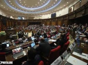 Ազգային ժողովի նիստ. ՈՒՂԻՂ ՄԻԱՑՈՒՄ