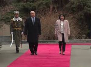 Նախագահականում տեղի ունեցավ Վրաստանի նախագահի դիմավորման պաշտոնական արարողությունը