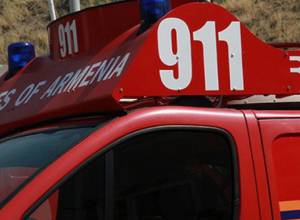 Вызов сложности пожара «1-БИС»: В одном из ковровых павильонов на улице Раффи вспыхнул пожар