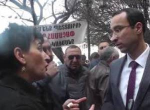 Նաիրի Սարգսյանը հանդիպեց ակցիայի մասնակիցների հետ