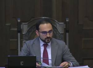 Փաշինյանը Ավինյանից պահանջեց հրաժարվել վերջին րոպեին կայացվող որոշումներից