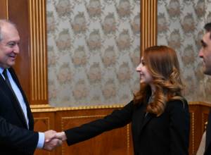 Արմեն Սարգսյանը  հանդիպում  է խմբակցությունների ղեկավարներին
