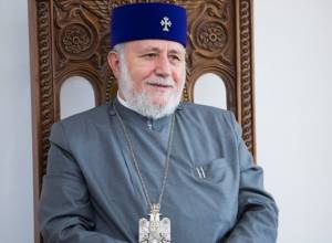 Catholicos of All Armenians departs for Moscow