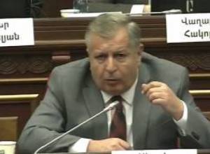 Դասախոսը չպետք է թելադրի լսարանում. պատգամավոր