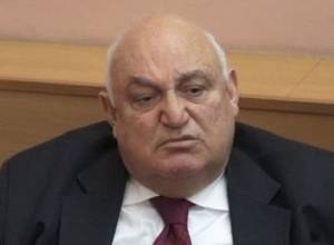 Я не закрывал двери ни перед одним студентом: Арам Симонян