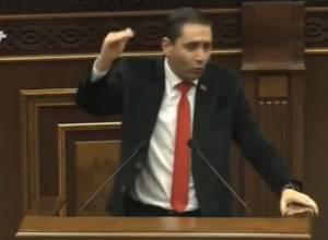 «Нормально, что оппозиционный флант формирует мнение»: А. Абовян