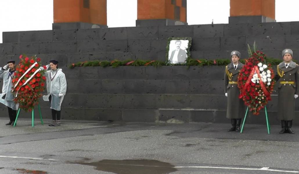 Արամ-Մանուկյան