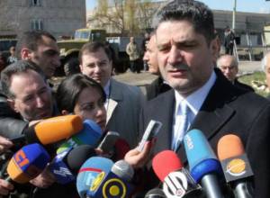 Посетил завод по переработке золота