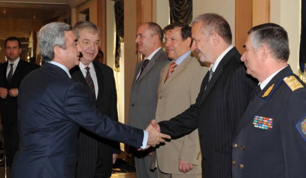 4961976494cab52026f8b02b460d27c5