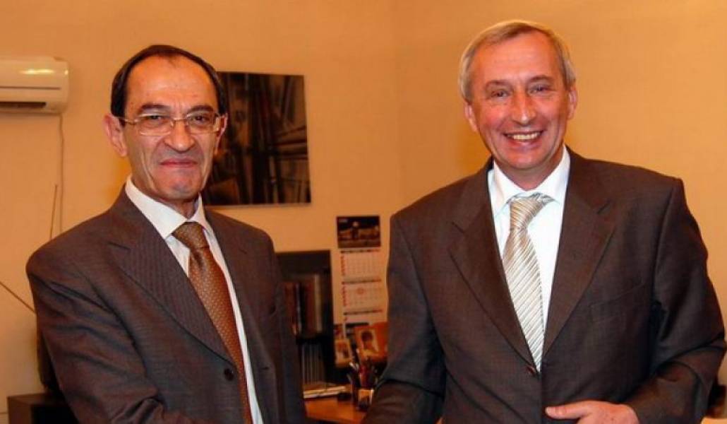 753d2e5f50239f3b7e3d2ccc7bdc6048