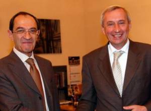 Принял нового посла