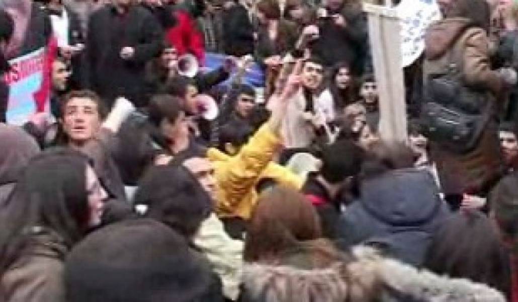 dcb94405475aebb9b89ed3f3f98f6fa3