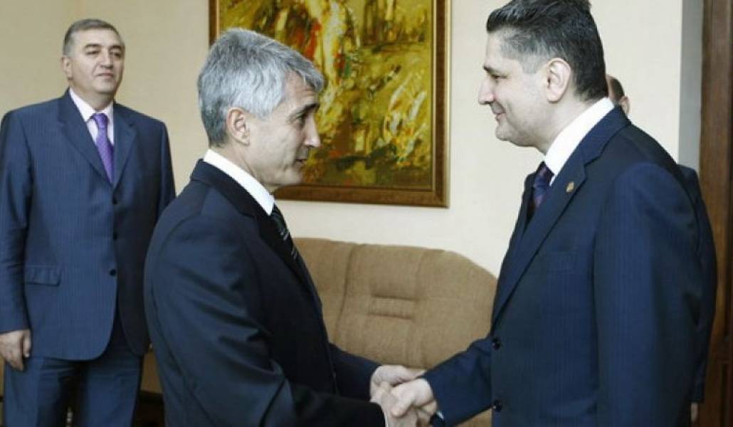 9e7aa9cc349f9356c721afd41515427f