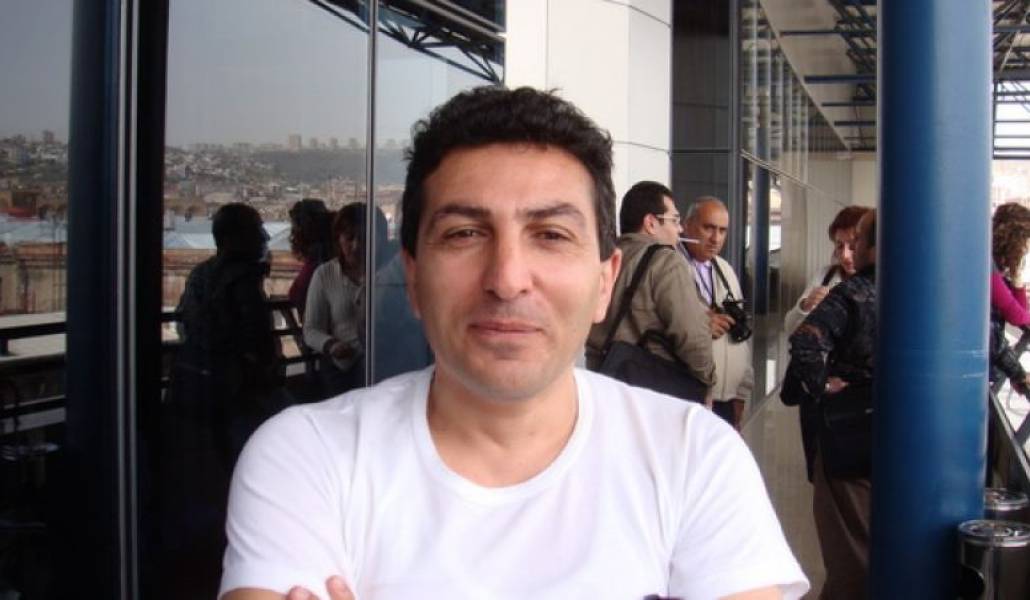 894144eb1121760213f5a3400baa12fe