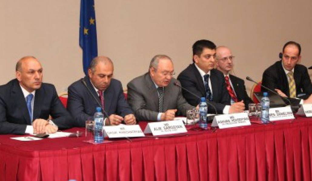 6cad110cee366ecda7e52b81bf0577ac