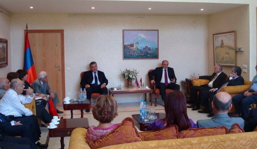 5c10b94fd54b1c95f78afd993c9a4c44