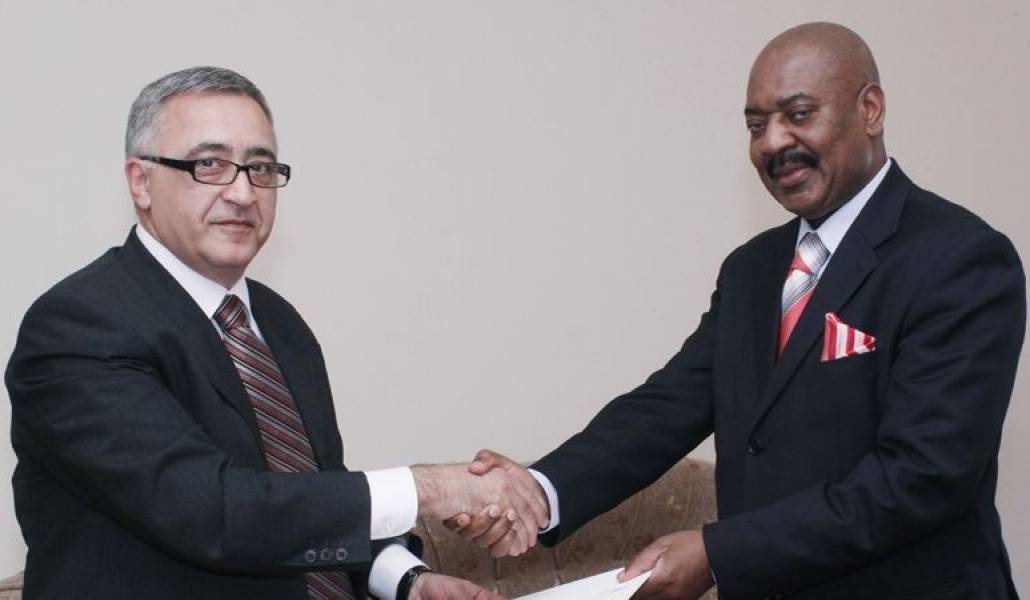 697088e198838c8115b768c68f8c0df2