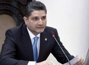 Замминистры написали заявления