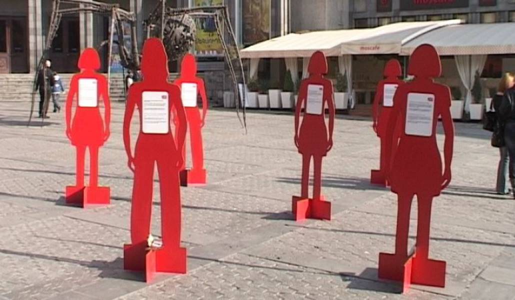 84004381f6950aef606a8c60eb0be301