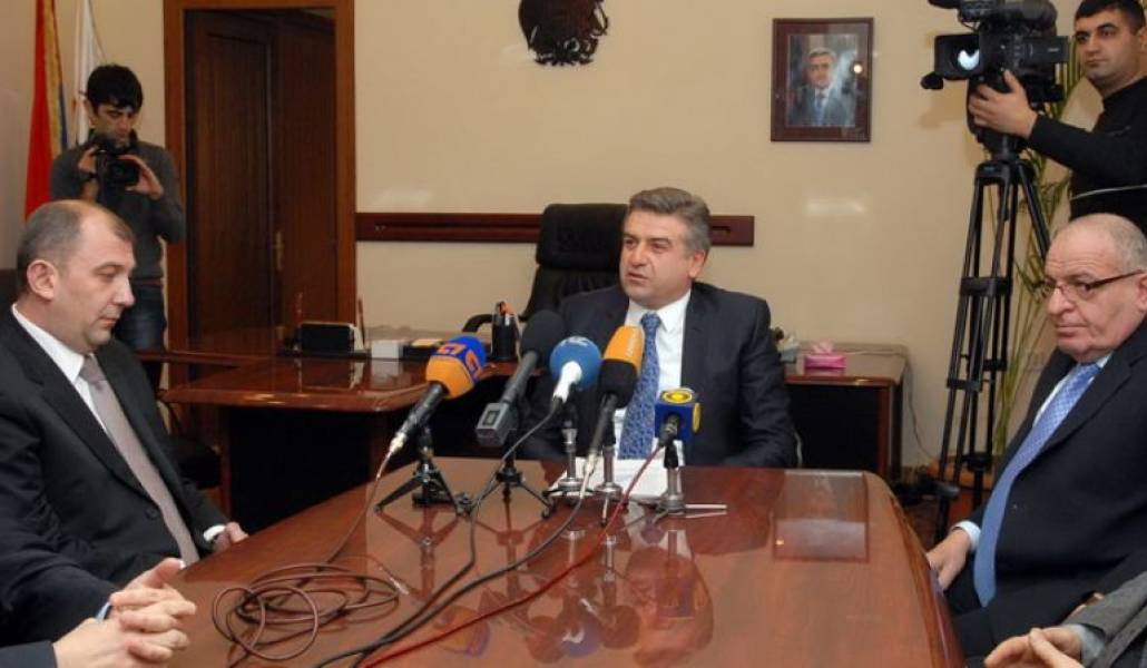 e3192560ecbd3841d31f8d023ce2af28