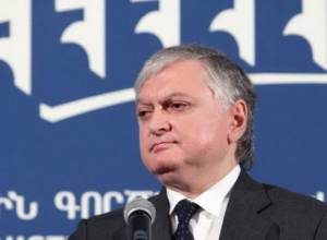 Вопрос отставки Налбандяна не волнует