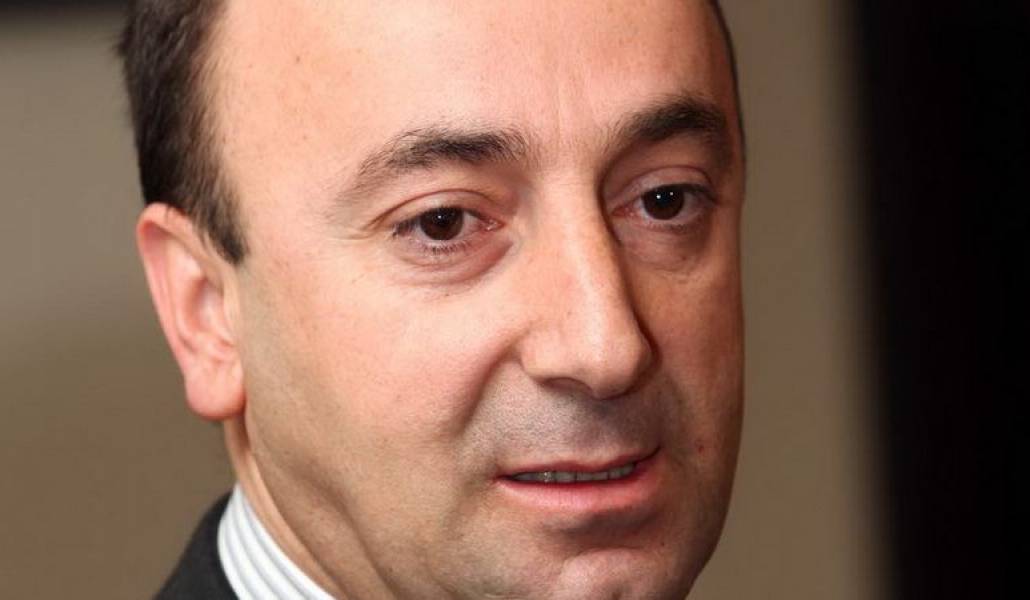 6dfeaba1133f3a5d73cba466a151a8d9