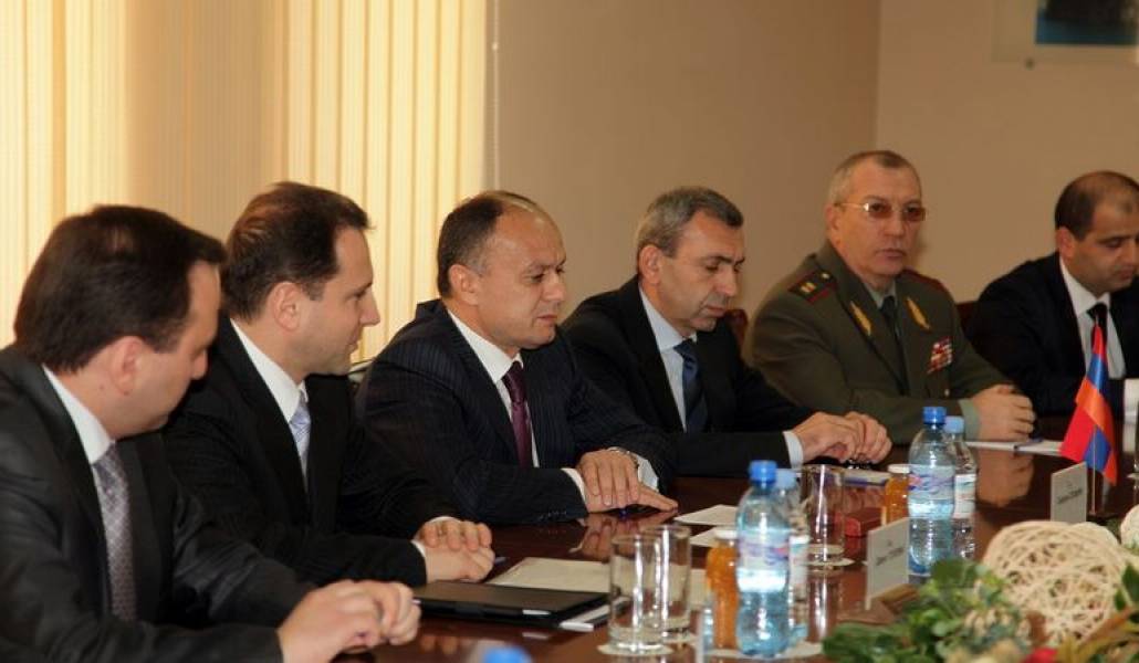 9ae332f11a516cdaee3f0e21bcdcd3af