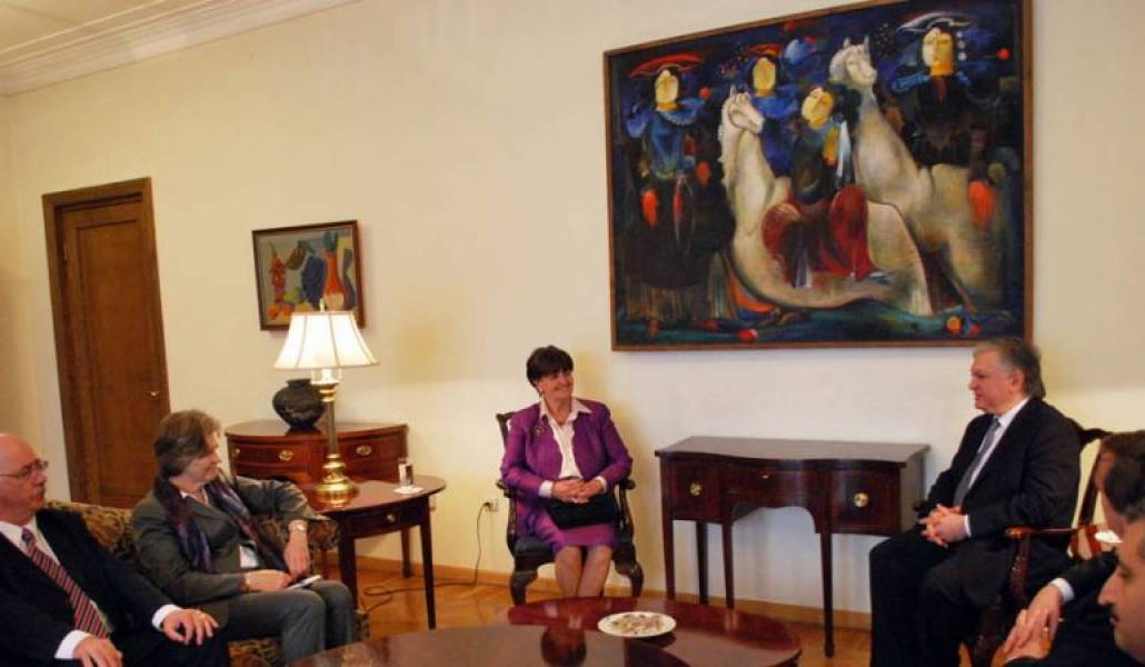 2e896bcfcff7bec24f2136862d1b66e7