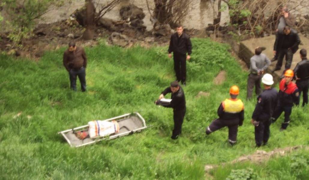 0754bab0b41a81d7df004dc3e4c80b1c