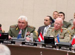 Хачатуров принял участие в заседании начальников генштабов