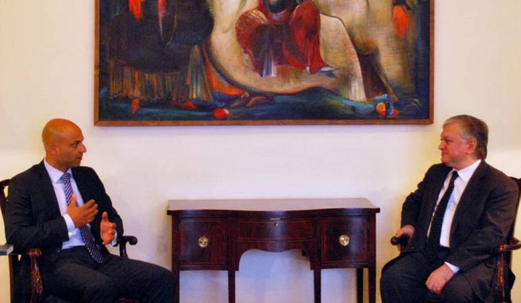 6a242eec7afb263e69c3e6d47fded4c1